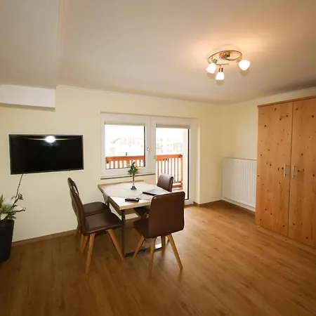 Haus Am Lift Apartamento *